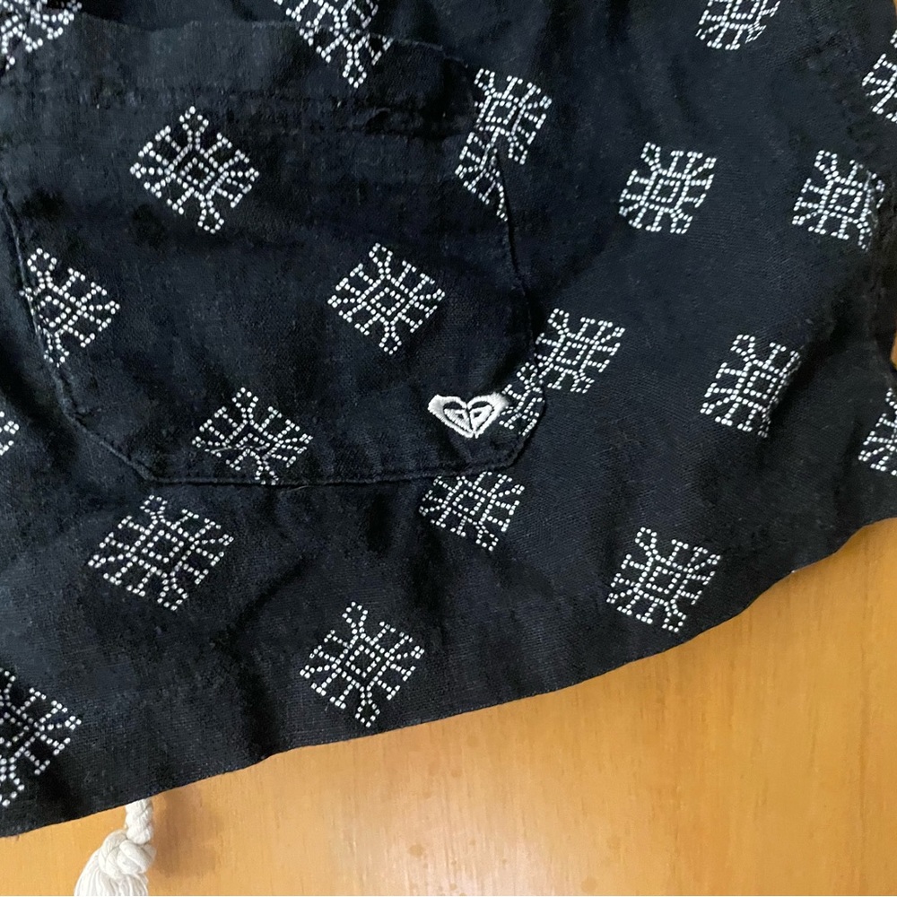 Ladies Roxy shorts - Picture 7 of 7